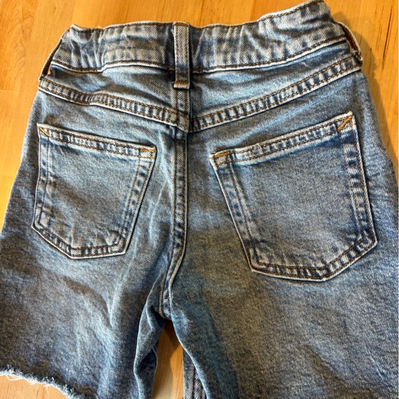 🔆 Bundle items 6 for $30 H&M Denim Shorts - Picture 5 of 6